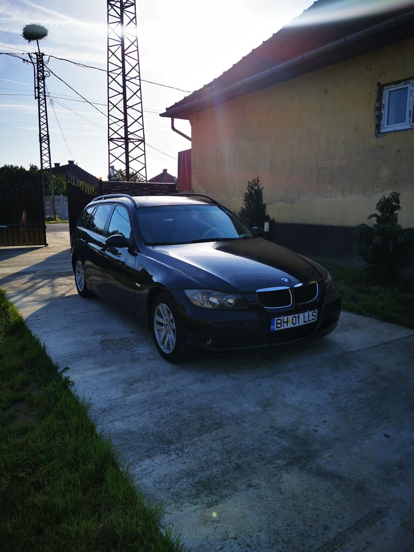 Vând BMW e91. 163CP