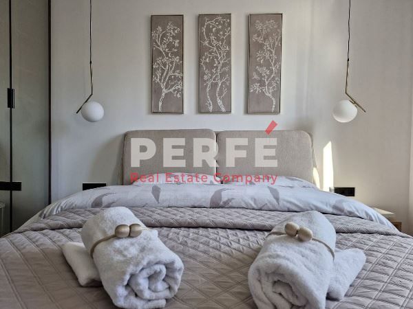 Дава се под наем Тристаен апартамент в Бургас, Център - 80 кв.м за 2250 € - Снимка #5