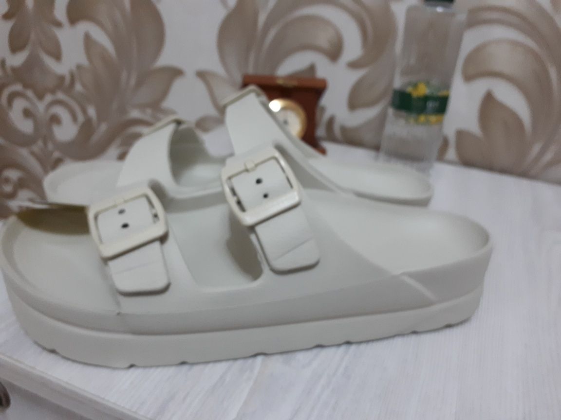 Новые с биркой резиновые сандали от Турецкого  бренда Ideal Shoes 40 р