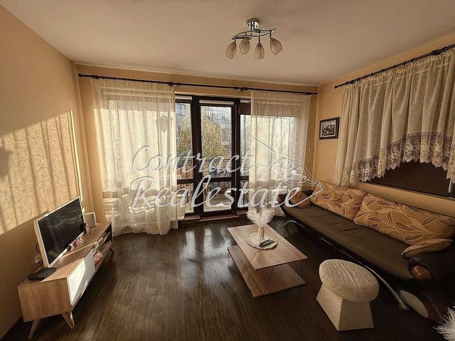 Дава се под наем Двустаен апартамент в Варна, м-т Траката - 77 кв.м за 470 € - Снимка #1