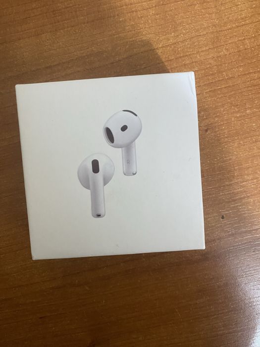 Apple air pods 4