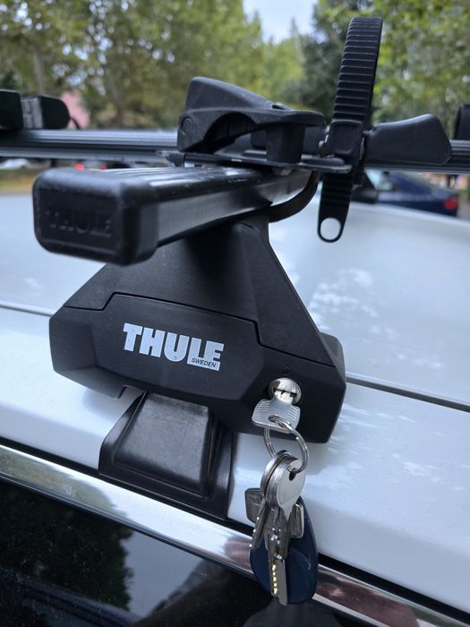 Set bare thule si suport bicicleta Thule Toyota Camry