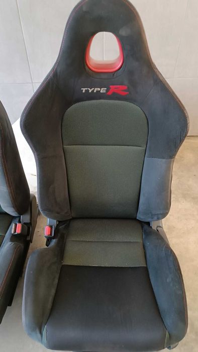 Седалки Honda Civic Type R