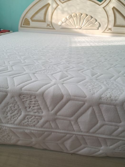Saltea Cu spuma de momerie 180×190 cm