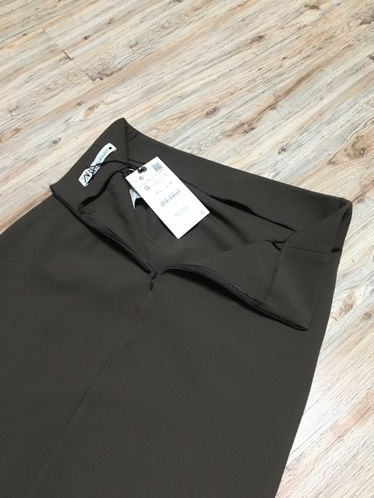 Fusta asimetrica Zara