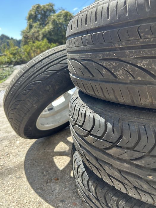 4бр. Алуминиеви джанти с гуми 195/65 R15 цола от Mazda