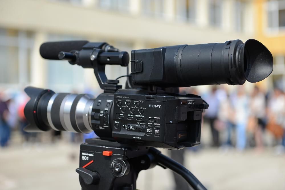 Sony NEX-FS100 Super 35mm Camcorder