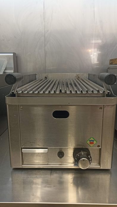 Професионален газов лавагрил RM Gastro GL-30G с лава камъни – 4kW