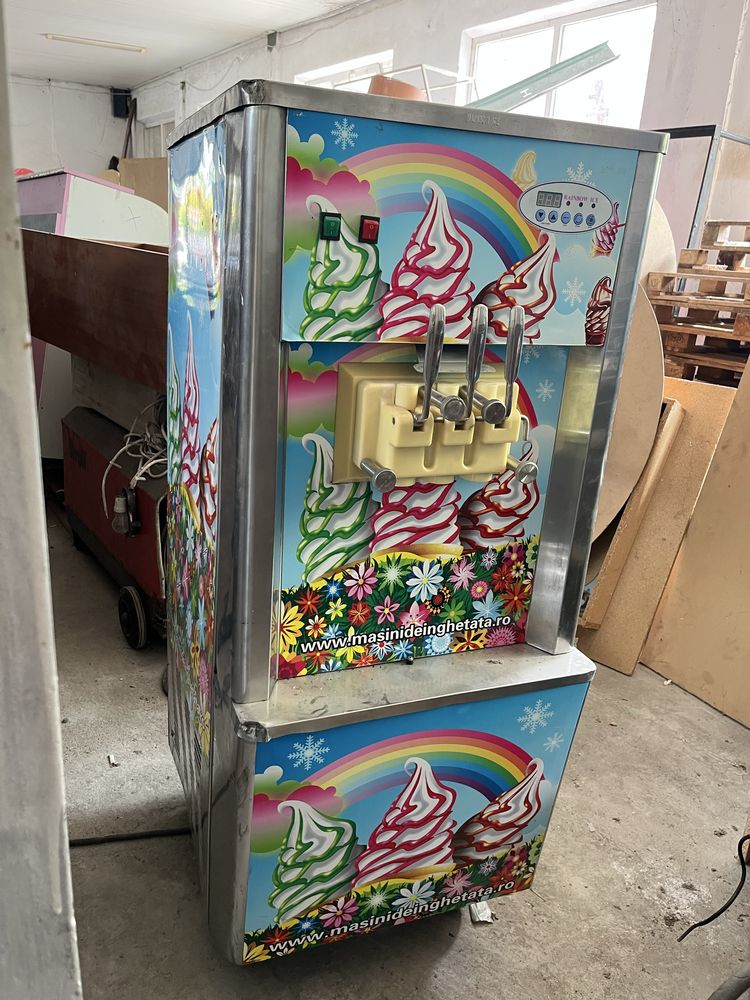 Masina de inghetata Rainbow Ice 3 capete 220V, 3.7 Kw