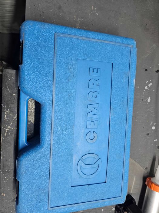 Преса за карбоване на кабел