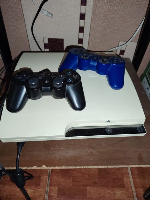 Продаётся PS3, slim, 500 Gb