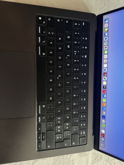 Apple Macbook Pro, M3 Max, 16 Core CPU, 40 Core GPU, 64Gb RAM, 1Tb SSD