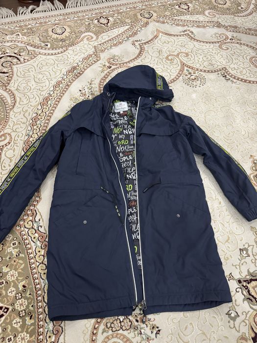 Продам Куртку на 14-15 лет