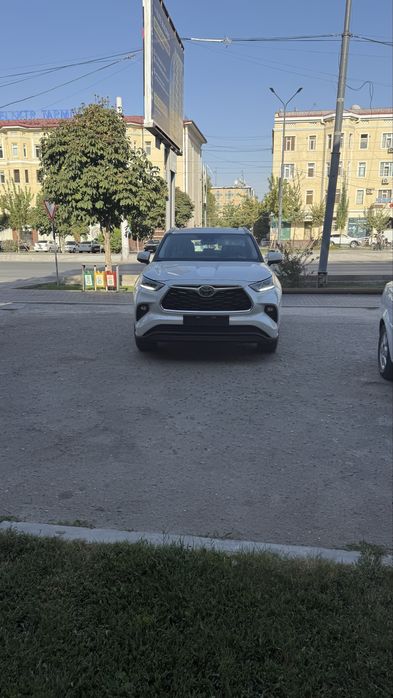 Toyota Highlander Hybrid USA 2025