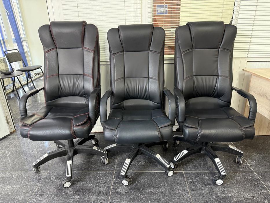 Офисная мебель столы стулья стеллаж и прочяя техника