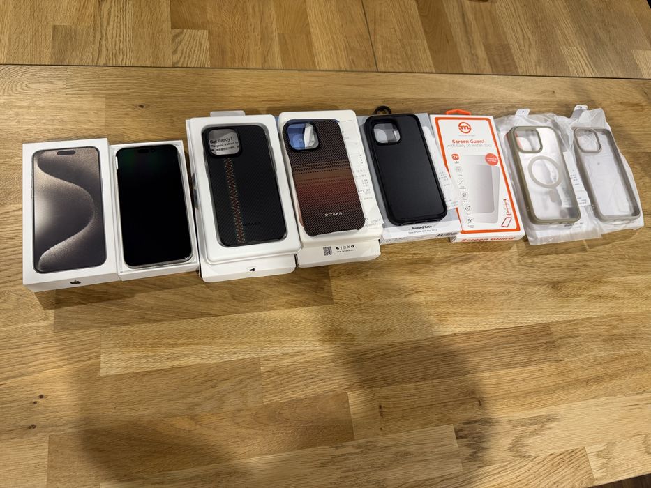 iPhone 15 Pro Max 256GB Natural Titanium + кейсове