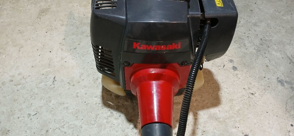 Бензинов тример kawasaki професионален