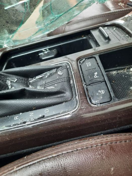 Dezmembrez Kia Sorento 2 FACELIFT 2013 motor 2.2crdi D4HB 197cp cutie de viteze automata dezmembrari