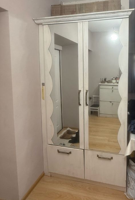 Шкаф для прихожей