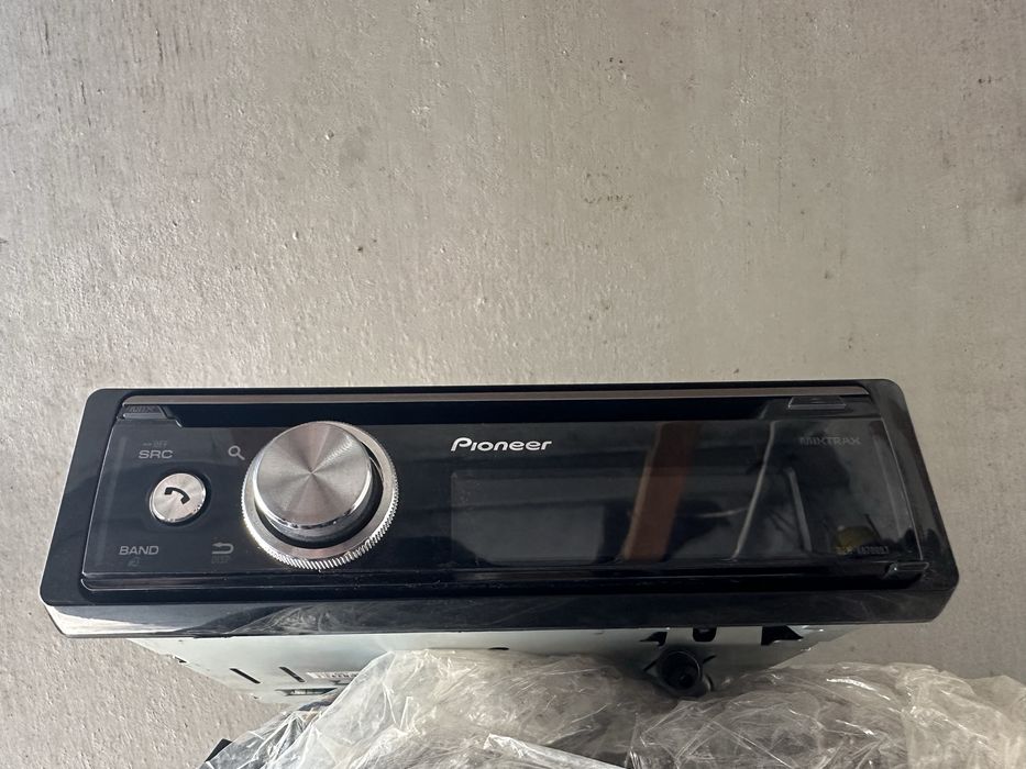 Магнитола Pioneer с блютузом