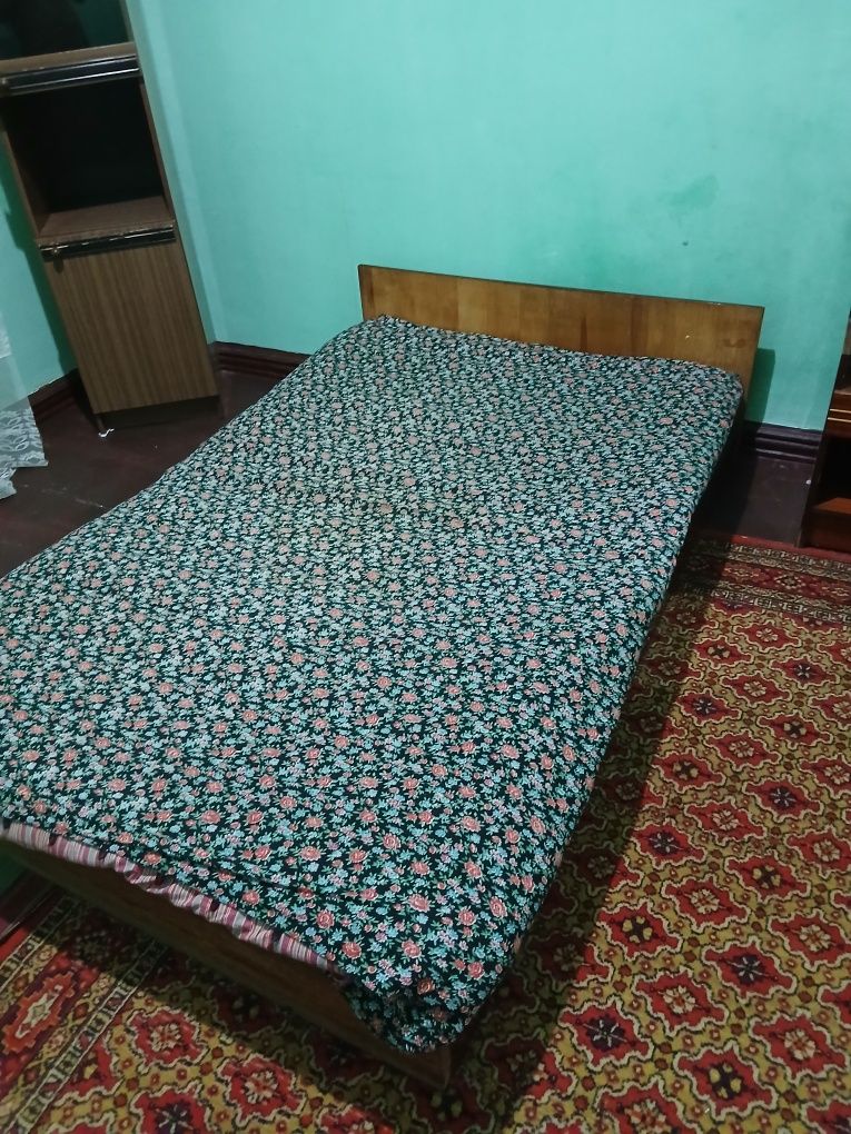 Мебель срочно продам
