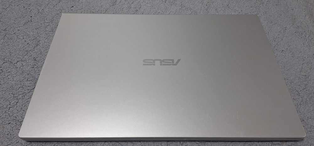 Laptop ASUS X515KA cu procesor Intel® Celeron® N4500 pana la 2.80 GHz,