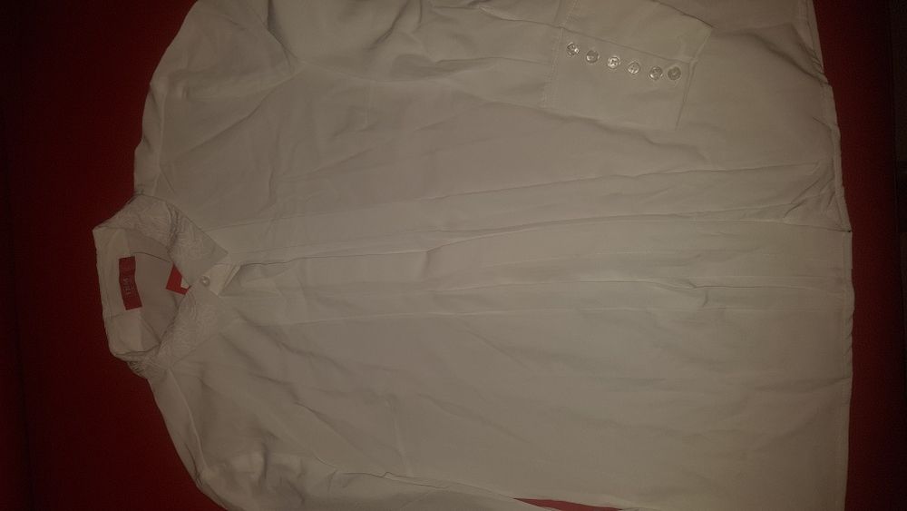 Camasa alba noua cu eticheta