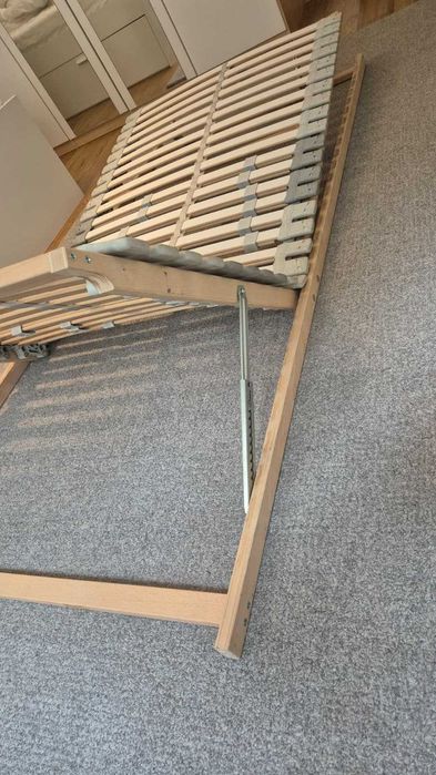 Pat Ikea Malm 90x200 cu saltea si somiera si sertare