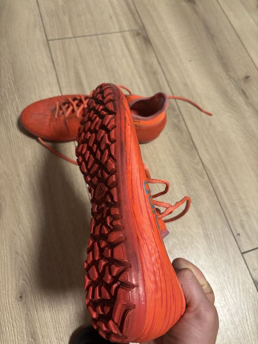 Стоножки за футбол на Adidas