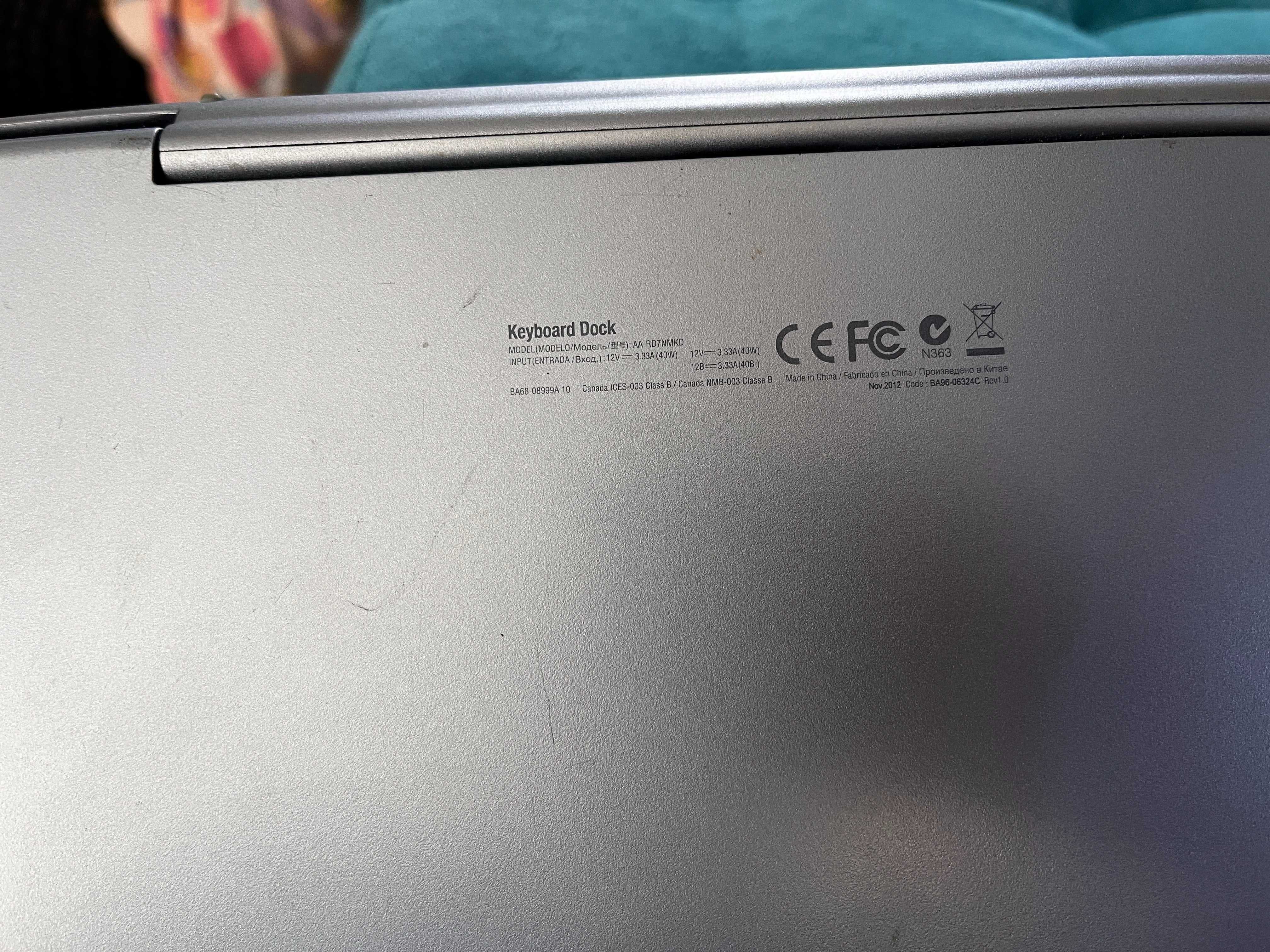 Tableta - Laptop - Samsung 500t  cu Keyboard dock