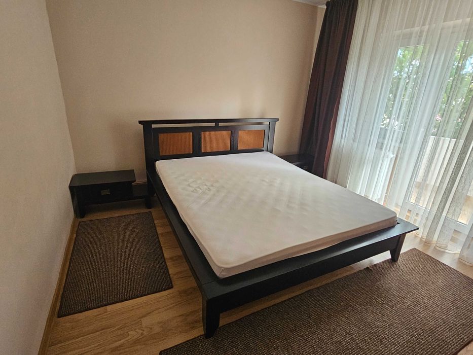 Pat dormitor din lemn masiv + 2 noptiere asortate + saltea
