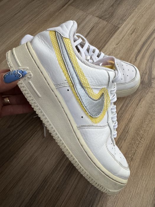 Оригинални кецове Nike Air Force 1 '07! 38,5 н