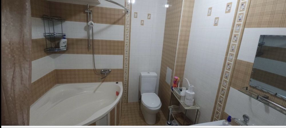 Arenda Навоий куча  метро Алай бозор Йигитларга