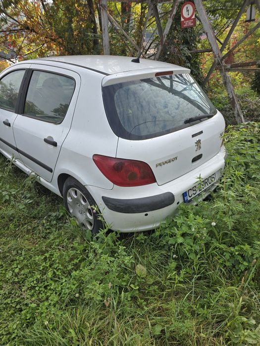 Vând Peugeot 307 Avariat