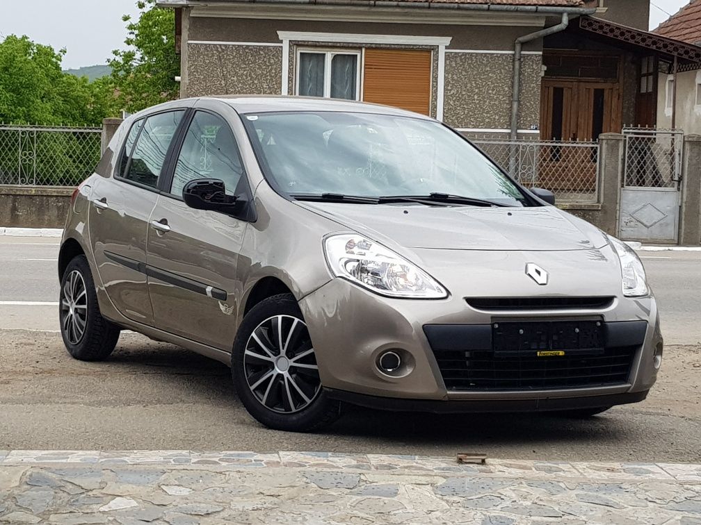 Renault clio 2010  1,2 benzină 75 cp