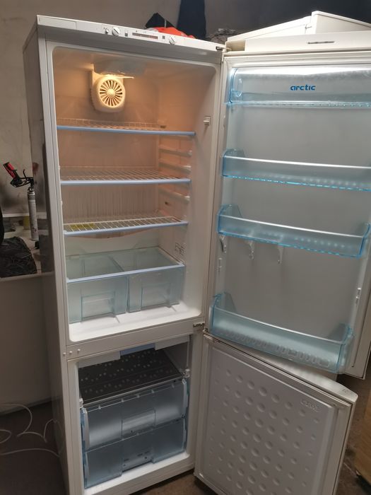 Vind combina frigorifica atic