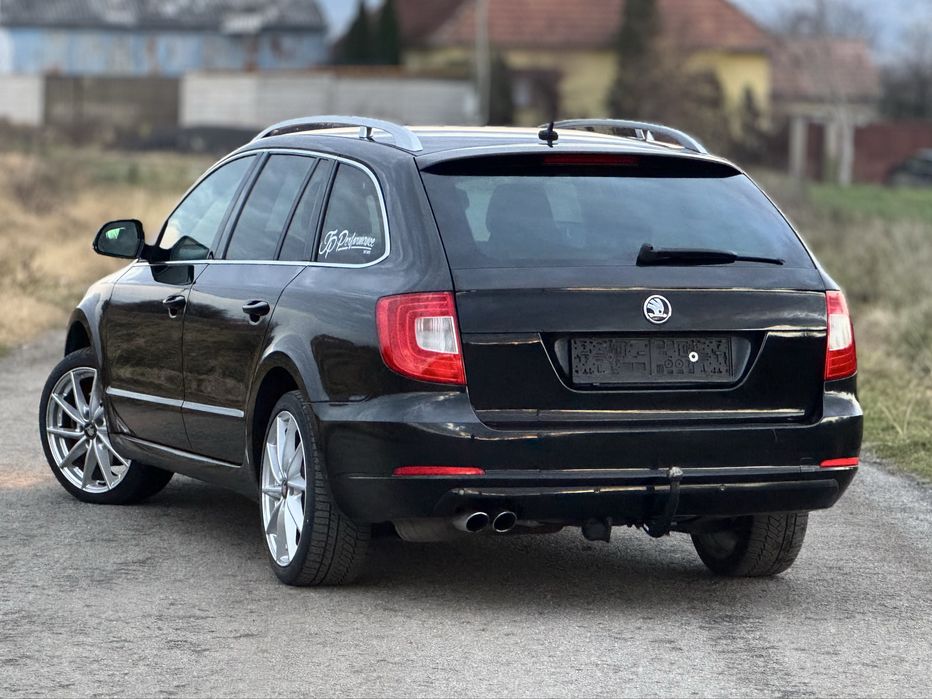 Skoda Superb 2.0 TDI 140 CP 4x4 2011 IMPECABIL