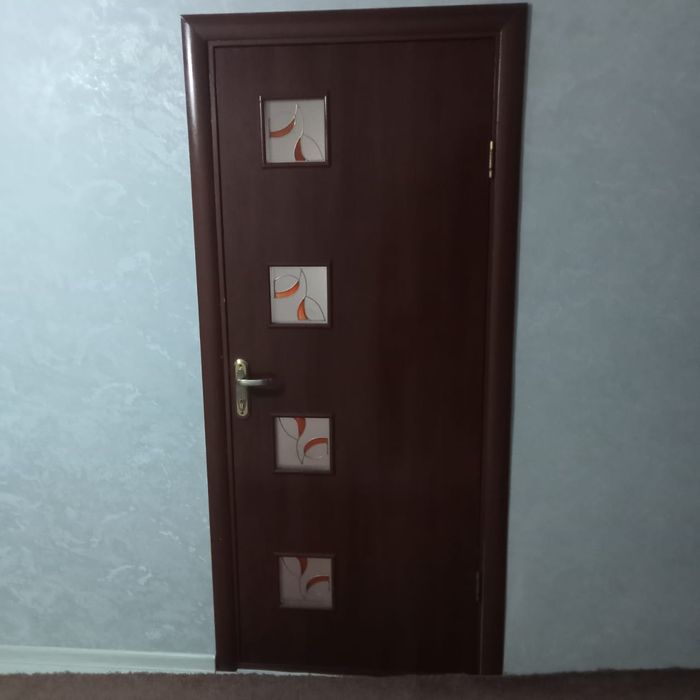 Есік сатылат. Двер