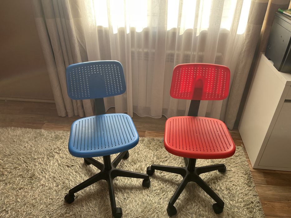 Два детских кресла от IKEA очень качественные