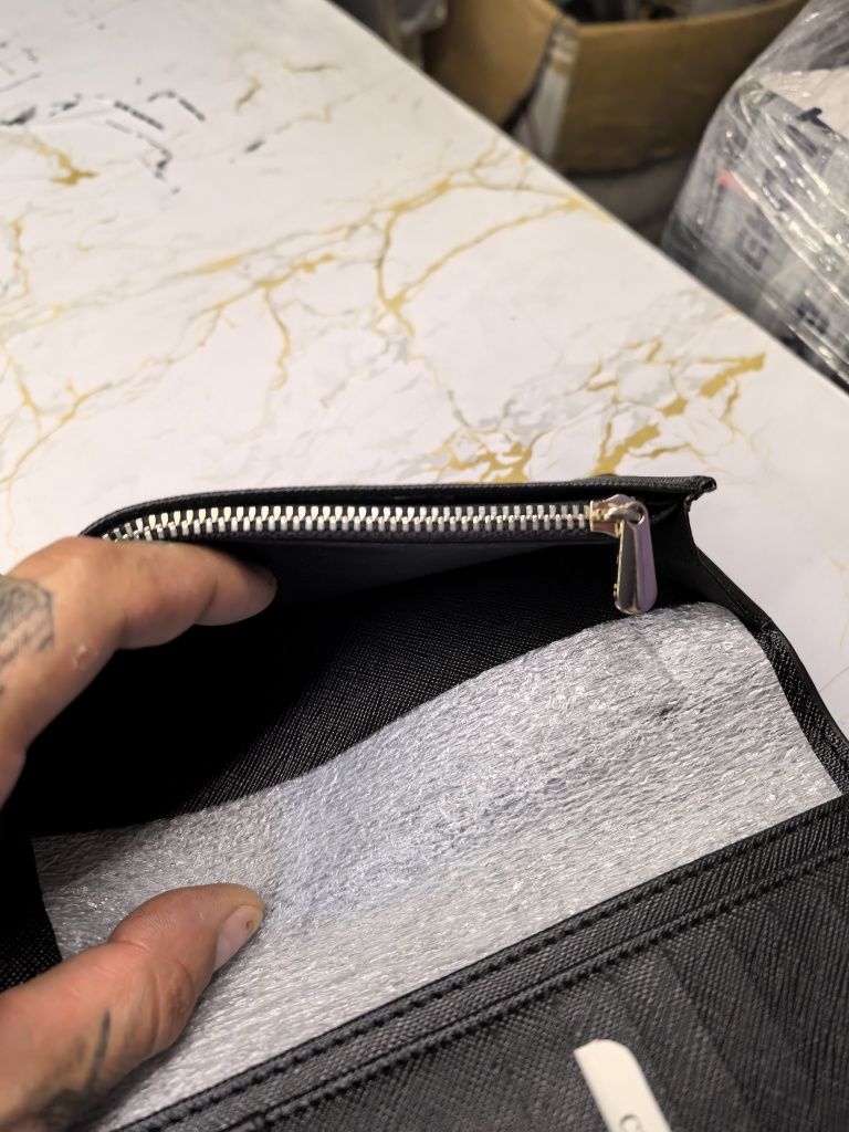 Emporio Armani портфейл