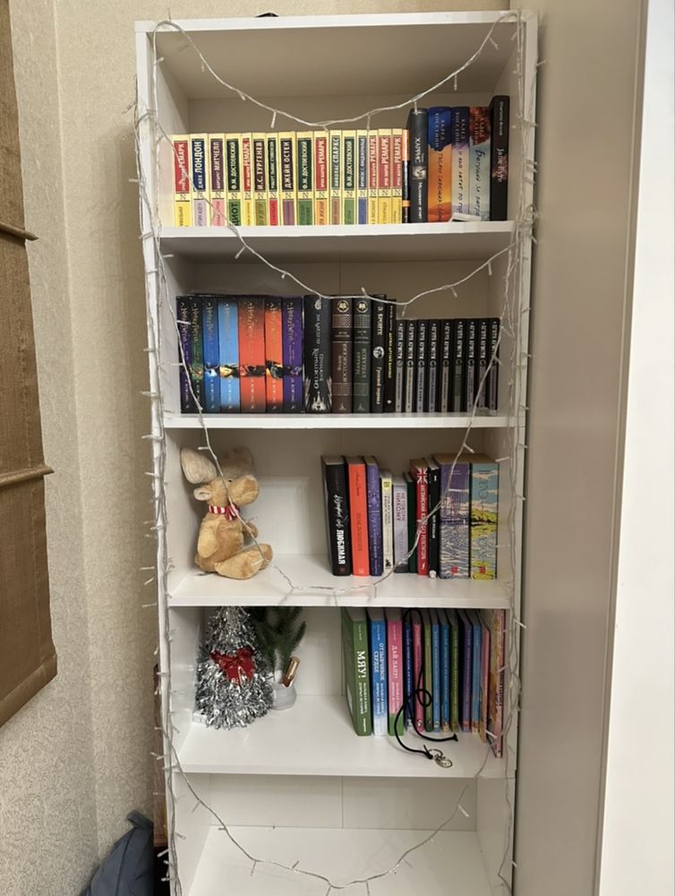 Продам книжную полку