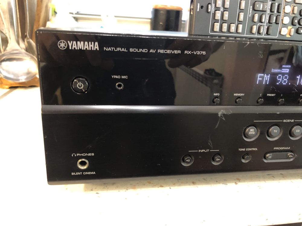 Yamaha RX-V375 resiver