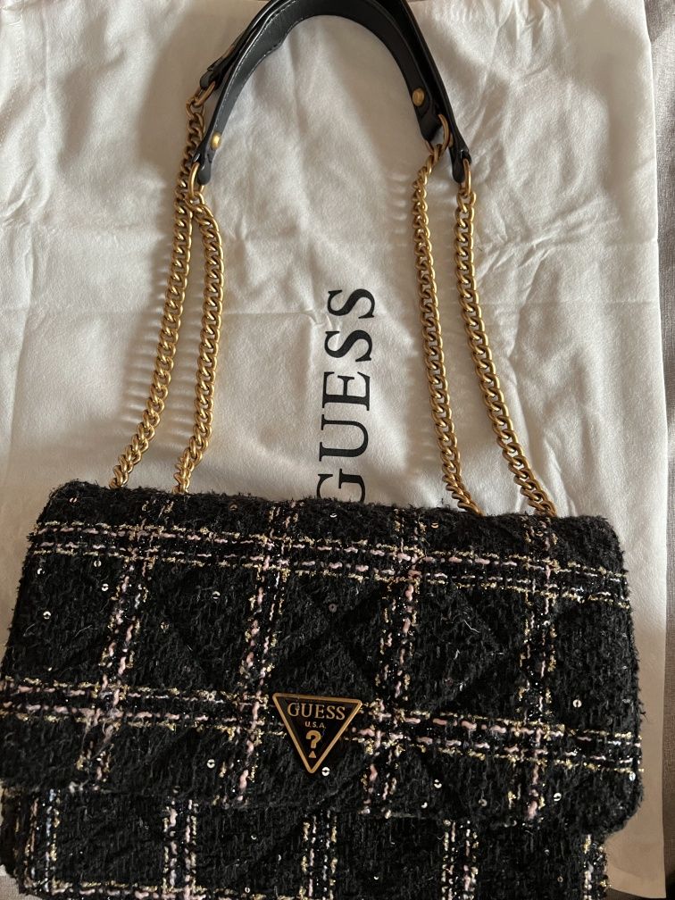 Оригинална чанта Guess