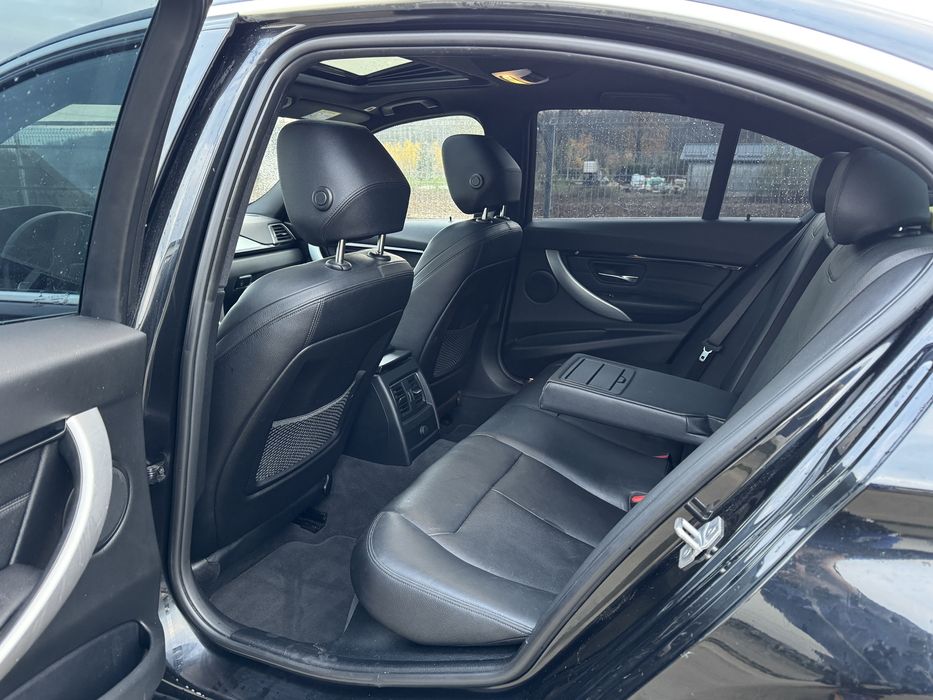 Bmw 2017 M Paket/Facelift/trapa/full led/navi mare/navi mare/252cp