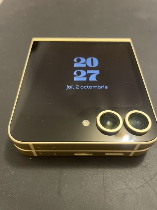 Vand Samsung Z flip 6