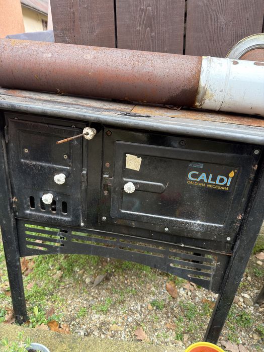 Vand soba cu plita 300 !!! LEI