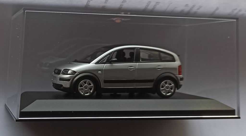 Macheta Audi A2 (8Z) 2000 silver/gri - Minichamps 1/43