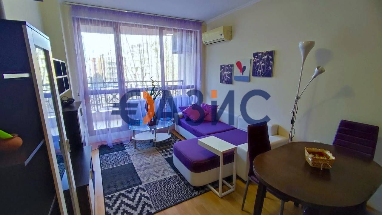 Продава се Двустаен апартамент в к.к. Слънчев бряг - 60 кв.м за 1165 €/кв.м - Снимка #3