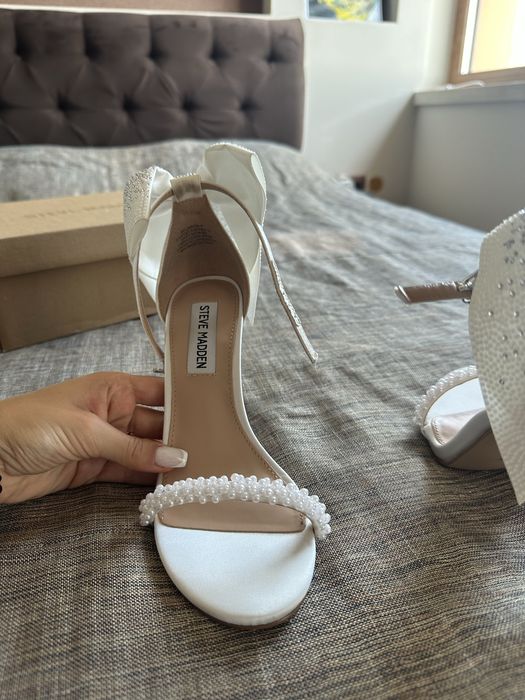 Сватбени сандали Steve Madden