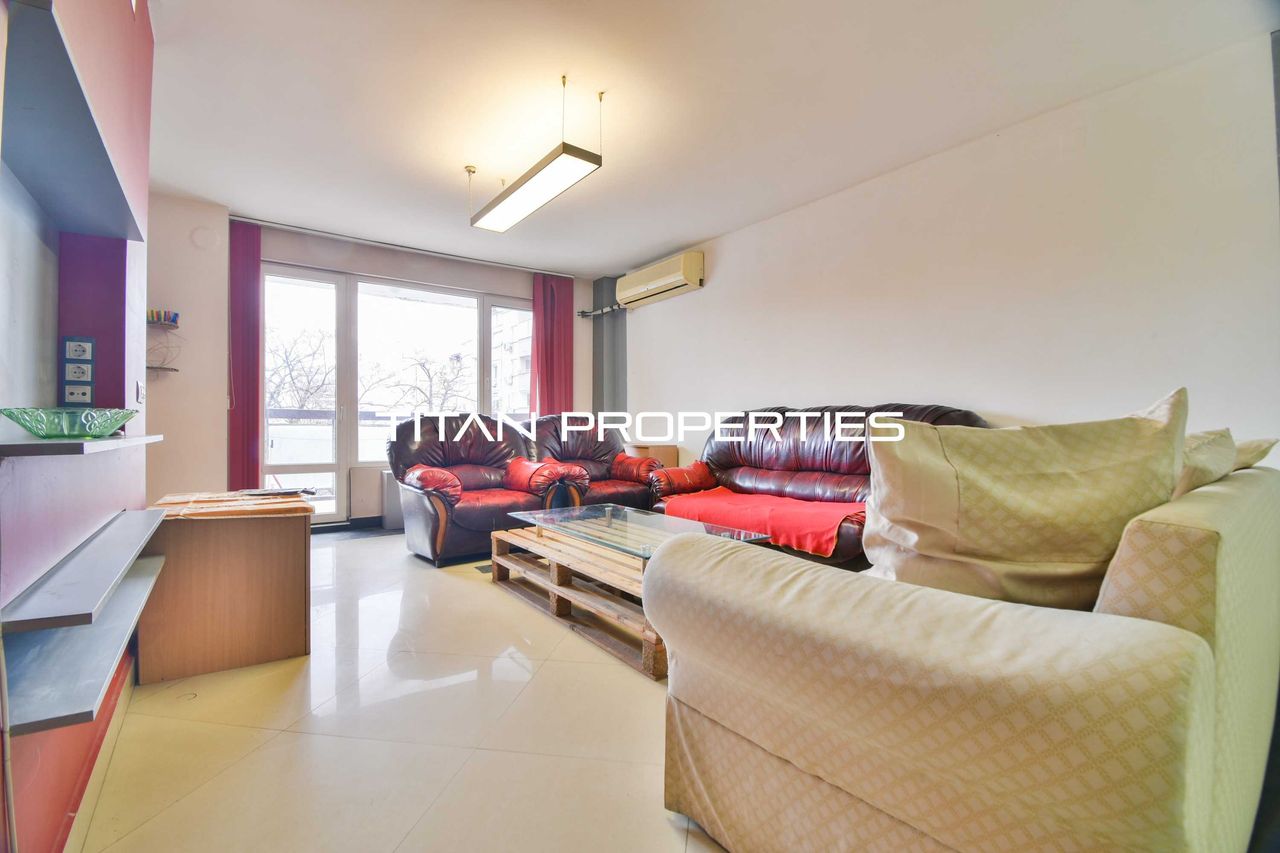 Дава се под наем Четиристаен апартамент в София, Дианабад - 162 кв.м за 799 € - Снимка #1